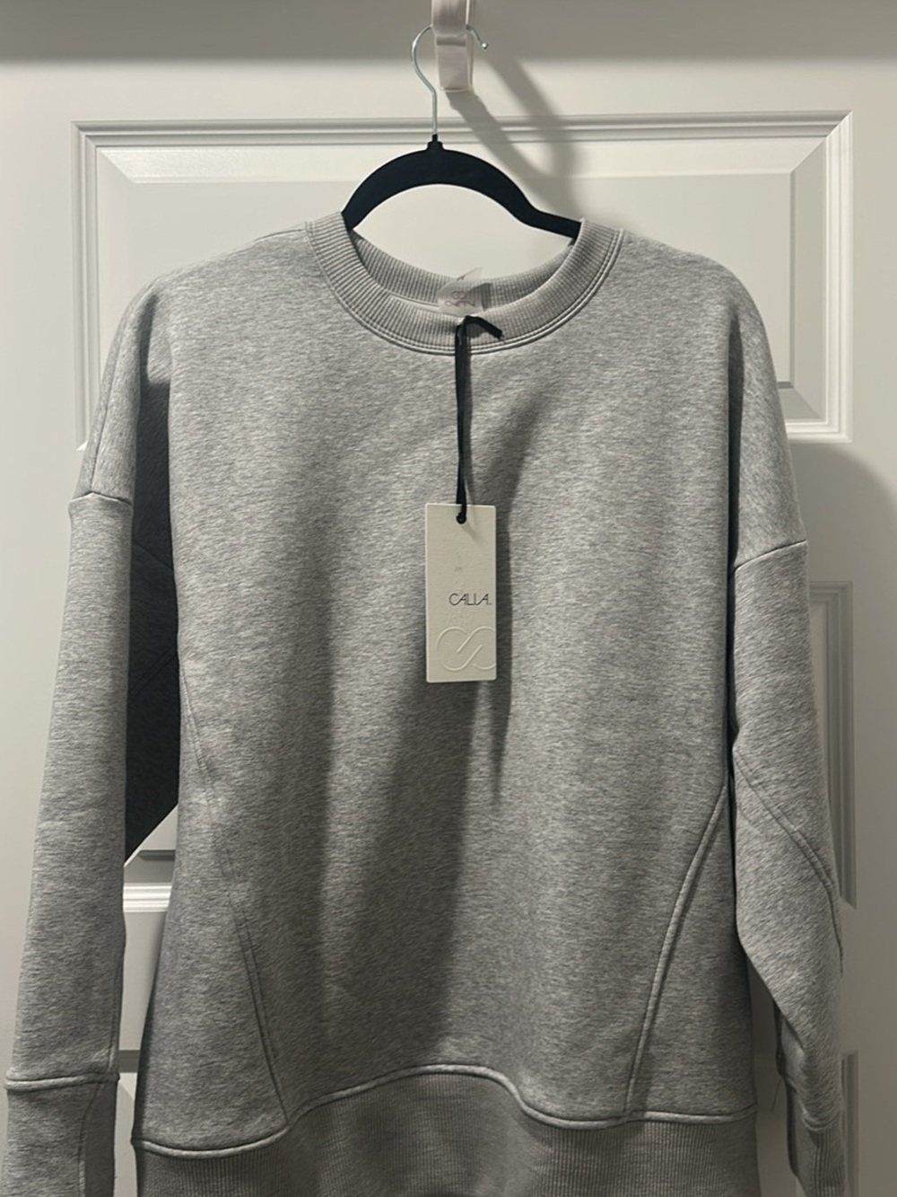 CALIA by Carrie Underwood Gray Crewneck Sweatshirt
